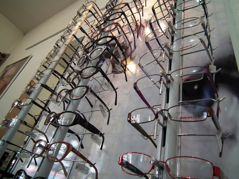 Optika Lukić - Borča - Beograd